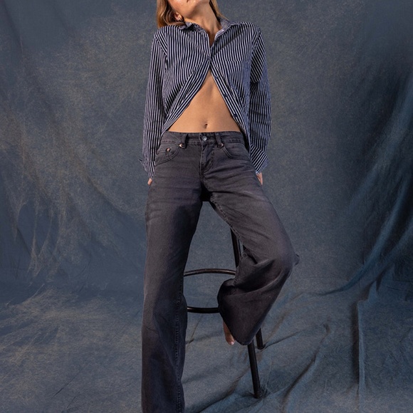 Motel Rocks Low Rise Parallel Jeans in Vintage Black Size W24 L32W24 L32 - Picture 2 of 3